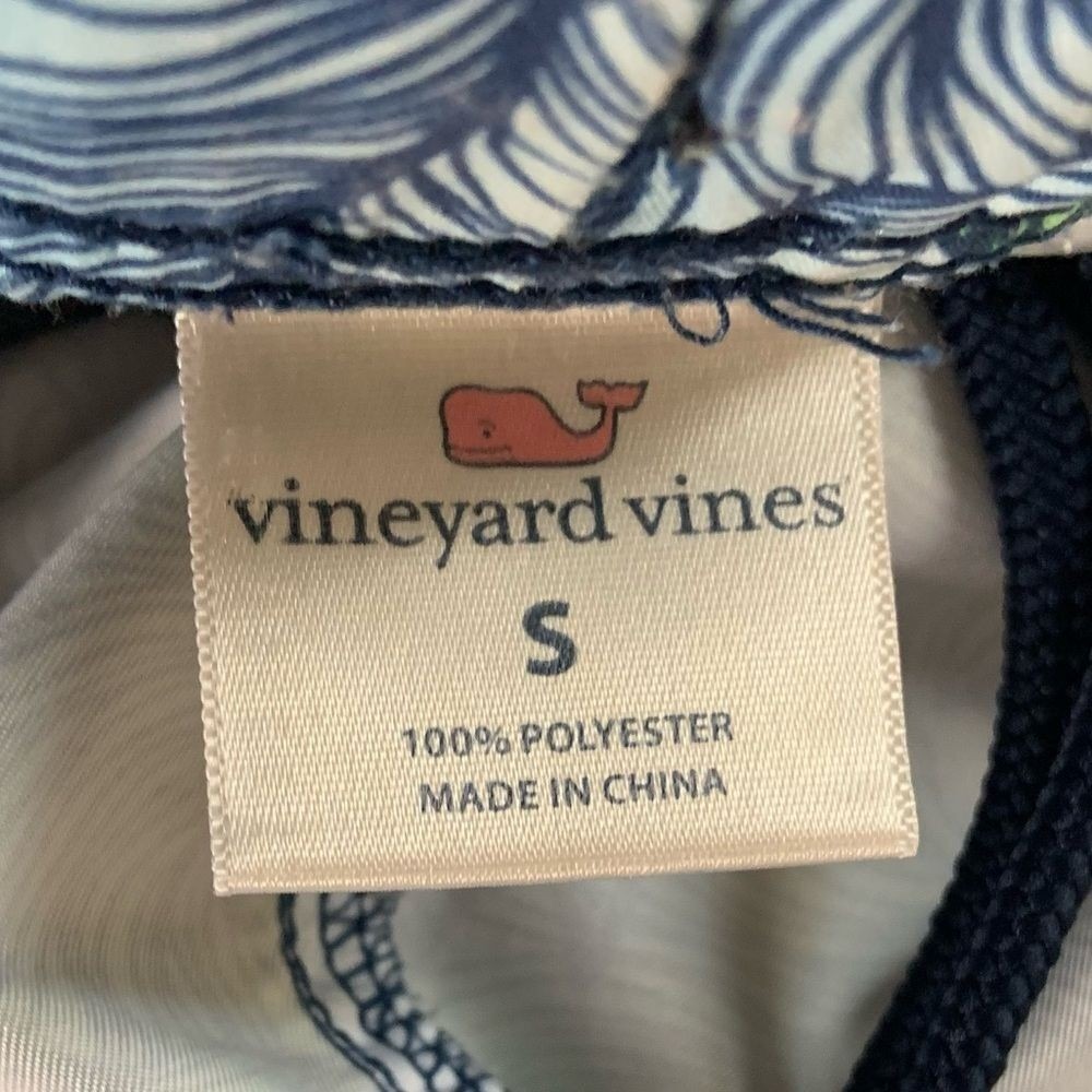 VINEYARD VINES Men's 7" Fish Print Chappy Swim Trunks Blue Green Size Small - Picture 10 of 12